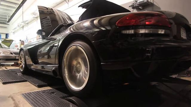 Supercharged 2004 Dodge Viper dyno run смотреть онлайн