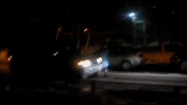 Как разъезжаются две дамы на джипах... смотреть онлайн