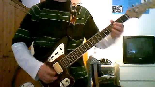 Fender Jaguar Kurt Cobain 4 смотреть онлайн