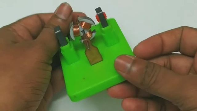 Electromagnetic Induction ( generator effect) смотреть онлайн