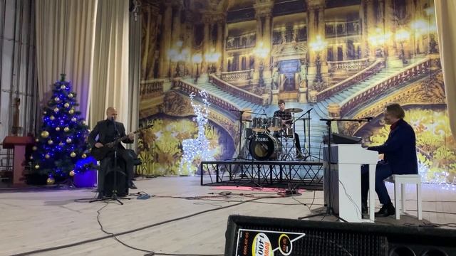 DsAir & Friends "Ой, чий то кінь стоїть" (Ukrainian folk song bossanova version) смотреть онлайн