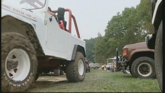 Das Buschtaxi-Treffen Land Rover Defender, Toyota Landcruise смотреть онлайн