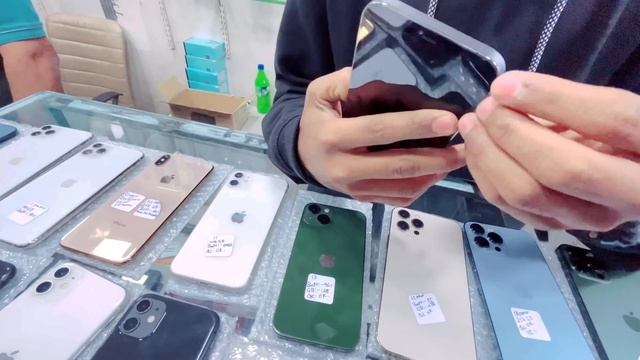 Second hand mobile market in Pimpri | पिंपरी मोबाईल मार्केट । iphone market in pimpri pune смотреть онлайн
