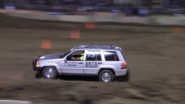 Jeep Grand Cherokee Offroad Race смотреть онлайн
