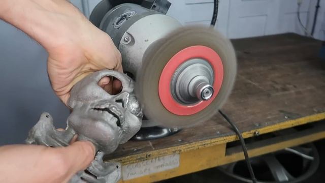 Skeleton Coin Bank - Restoration смотреть онлайн