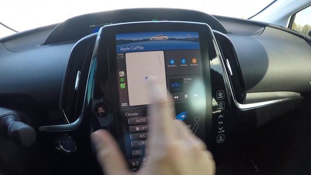 2020 Toyota Prius Prime Apple car play brief preview смотреть онлайн