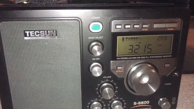 DXing at home with a magnetic loop and Tecsun S-8800: WWCR Nashville 3215 kHz смотреть онлайн