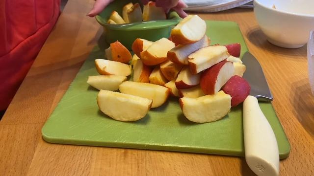What to do with old apples? An easy recipe смотреть онлайн