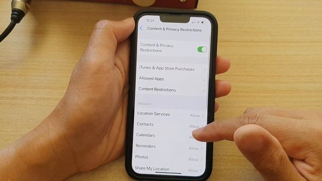 iPhone 13/13 Pro: How to Enable/Disable Background App Activities смотреть онлайн