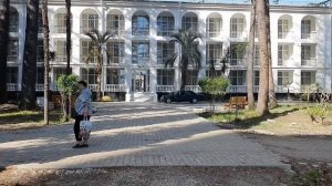 По Сухуму с сухумчанкой. СТРАНА ДУШИ. Сюда ещё не забредали!