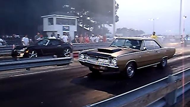 1967 Dodge Dart "Gold Rush" смотреть онлайн
