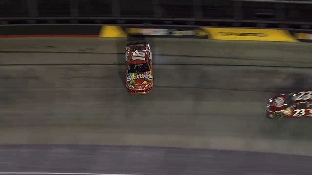 Курт и Кайл Буш столкнулись и чудом избежали катастрофы - Бристоль - Спринтерский кубок NASCAR 2014 смотреть онлайн