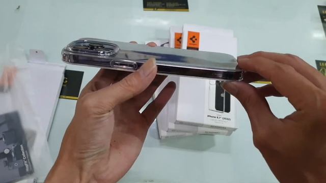 Ốp lưng iPhone 14 Pro Max / 14 Pro / 14 / 14 Plus Spigen: Dòng ốp trong suốt chống sốc mỏng nhất смотреть онлайн