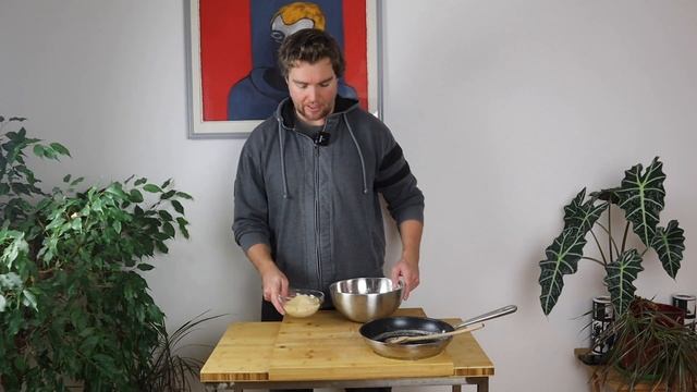 Oma Resi's Austrian Apfelstrudel (apple strudel) смотреть онлайн