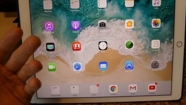 iPad Pro 12.9 (2017) worth it or not?????? смотреть онлайн