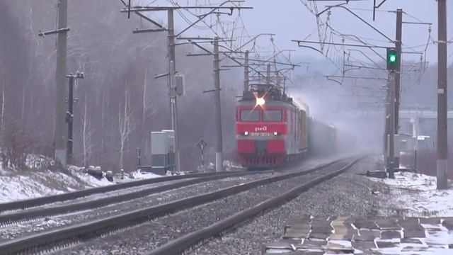 Электровозы серии ВЛ11 (ВЛ11.8) смотреть онлайн