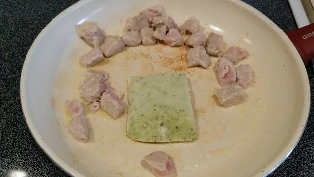 Frugal meal idea (using a box of mac & cheese) смотреть онлайн
