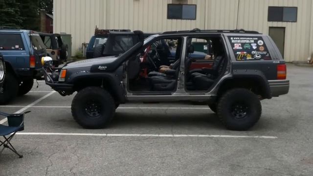 5.9 Jeep ZJ . 1998 Locked front and rear. смотреть онлайн