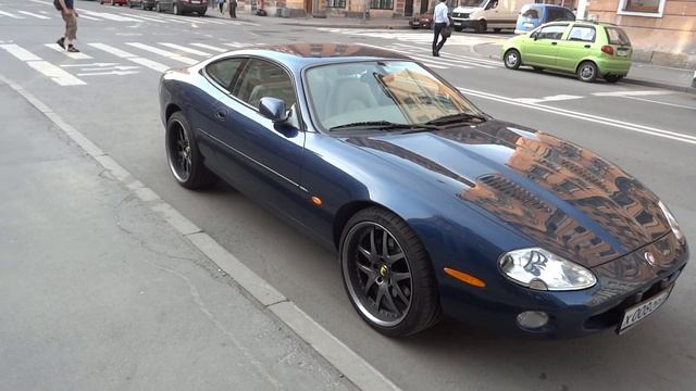 Jaguar XK R смотреть онлайн