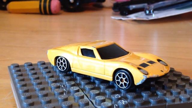 Maisto 1:64 Lamborghini Miura смотреть онлайн