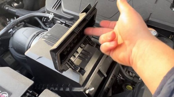 Genesis Air filter replacement gv80 gv70 and similar 2020 2021 2022 2023 2024 2025 Hyundai