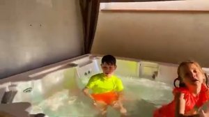 ЧЕЛЛЕНДЖ Джакузи  от Макс и Кати