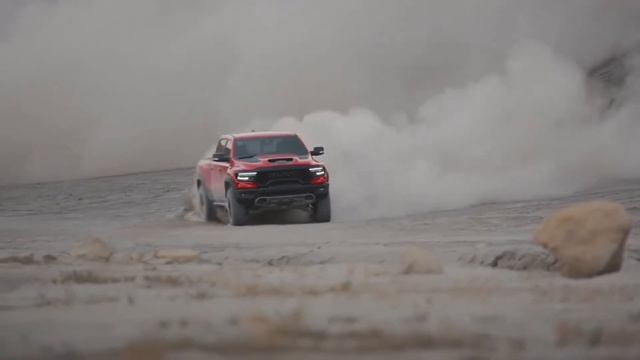 Dodge RAM TRX 2021 - Informe en 1/4 de milla смотреть онлайн