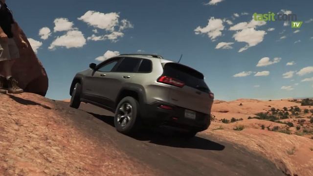 Jeep Cherokee 2015 Test Sürüşü смотреть онлайн
