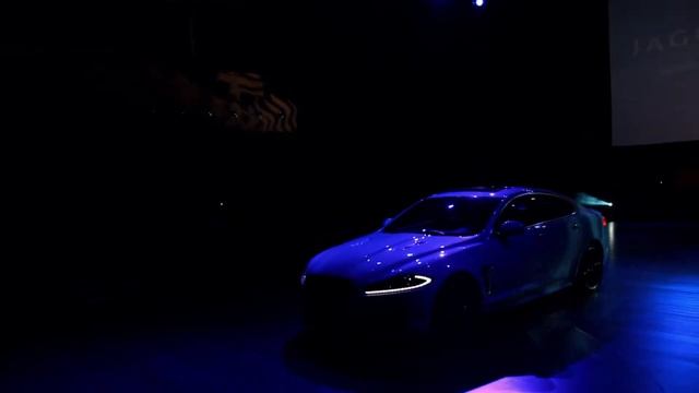 Jaguar XF 2011 смотреть онлайн