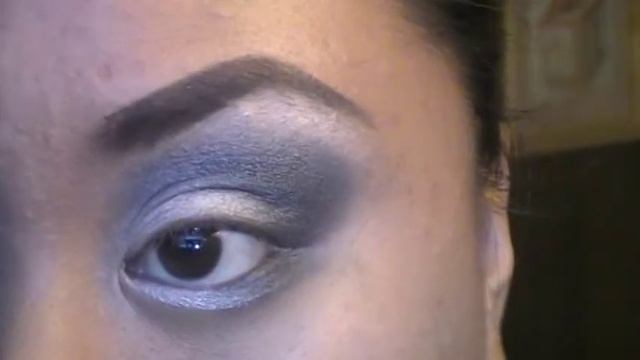 Smokey Eye Tutorial: Gentle Fume Eyes Quad смотреть онлайн
