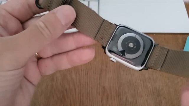 FINTIE Apple Watch Strap Stainless Steel Buckle in Desert Tan - unboxing and hands-on смотреть онлайн