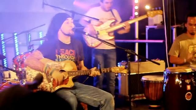 The Lyrical ft. Jac Stone - Cheating (Live at Red Deer 2013) смотреть онлайн