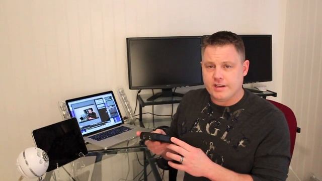 Dual Monitor Setup with Matrox DualHead2Go DP Edition смотреть онлайн