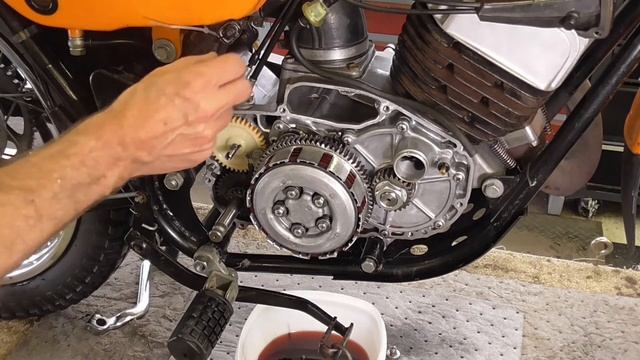 Kawasaki F6A, Clutch Repair Pt #1 --- Video #272 смотреть онлайн