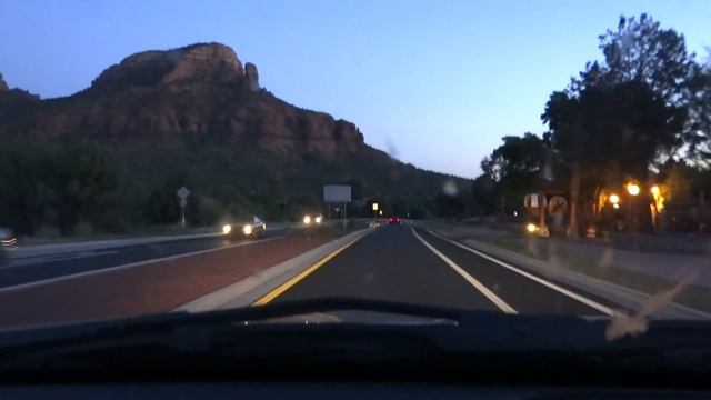 Sedona (Arizona, USA) au coucher du soleil смотреть онлайн