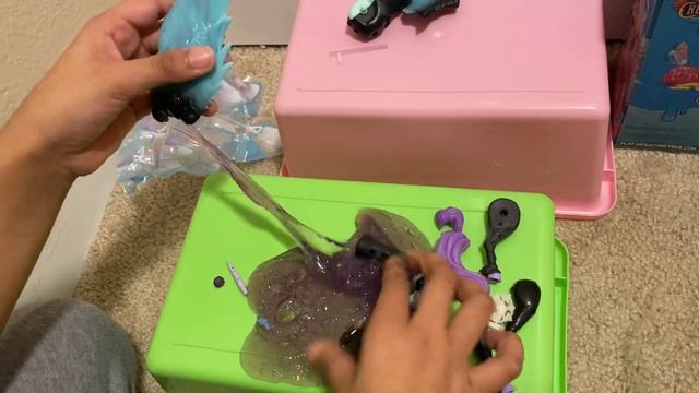 Unboxing of Mega Construx Crystal Creatures 3 to Build from Slime Eggs смотреть онлайн