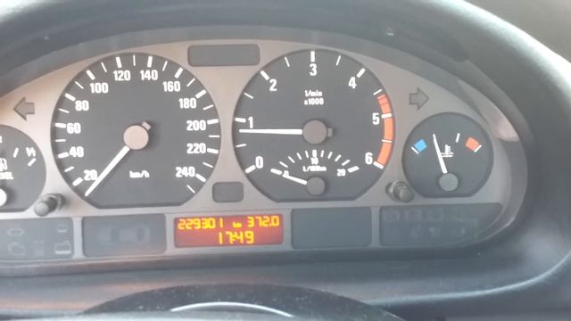 Szmery w trakcie działania klimatyzacji e46 смотреть онлайн