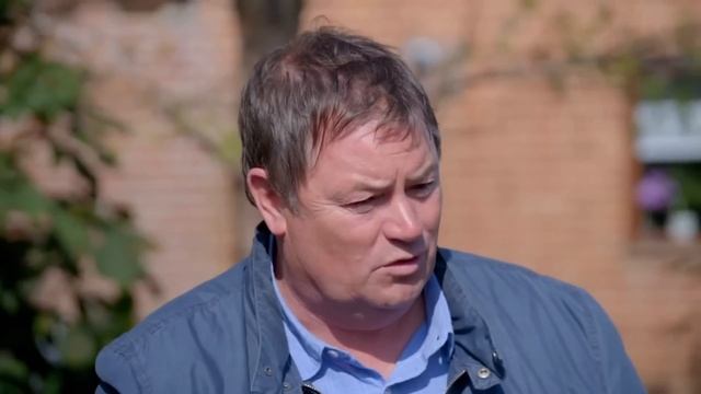 Elvis Revives 1964 Series 2A Land Rover With A Beautiful Finish | Wheeler Dealers: Dream Car смотреть онлайн