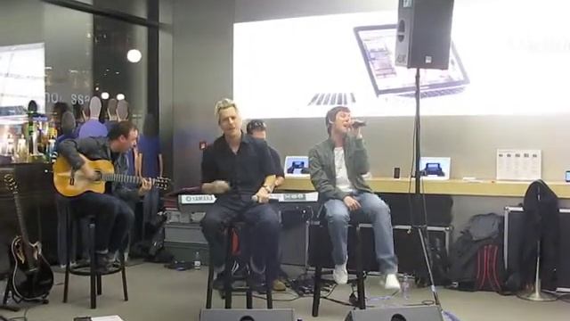 Lucas at the Zürich Apple Store: I Feel смотреть онлайн