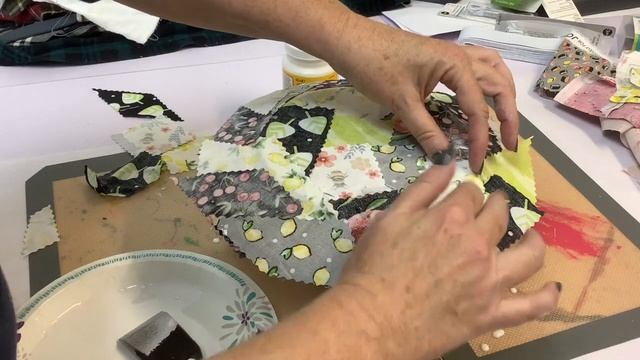 Mod Podge and Fabric Scraps Cute Serving Plates смотреть онлайн