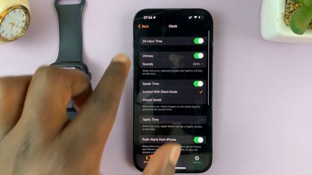 How To Enable / Disable 24 Hour Clock Format On Apple Watch 8 / Ultra / 7 / 6 / 5 смотреть онлайн