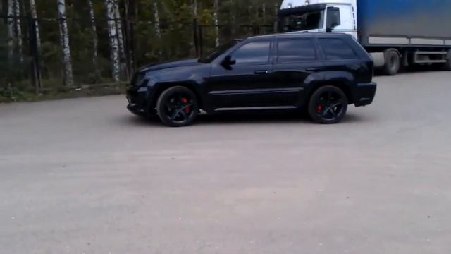 Jeep SRT 8 LAUNCH бешеное ускорение смотреть онлайн