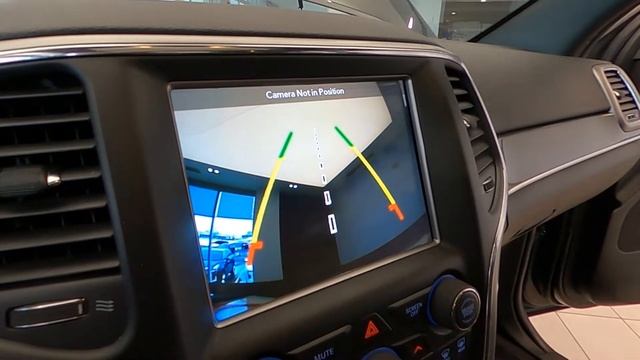 P2416 2018 Jeep Grand Cherokee TrailHawk 4WD Rhino over Black at Napleton Cadillac Libertyville смотреть онлайн