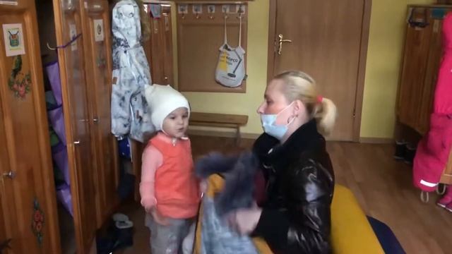 Вышли в детский садик первый день!😉 смотреть онлайн