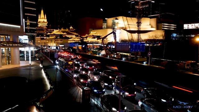 Nightlapse in China - Shanghai and Beijing Timelapse. Go Pro - Sony A6500 - DJI Osmo Mobile 2 - 5D2 смотреть онлайн