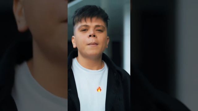 А в ресторане темно, а мне уже все равно | Элвин Грей,Бахтавар | А я кайфую смотреть онлайн