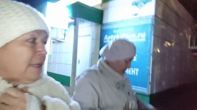 На ночь глядя в магазин// хотела только виноград 🍇 // витамины от морщин// смотреть онлайн