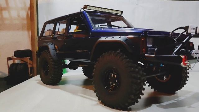 Hard body Injora RC 1/10 Jeep Cherokee XJ смотреть онлайн