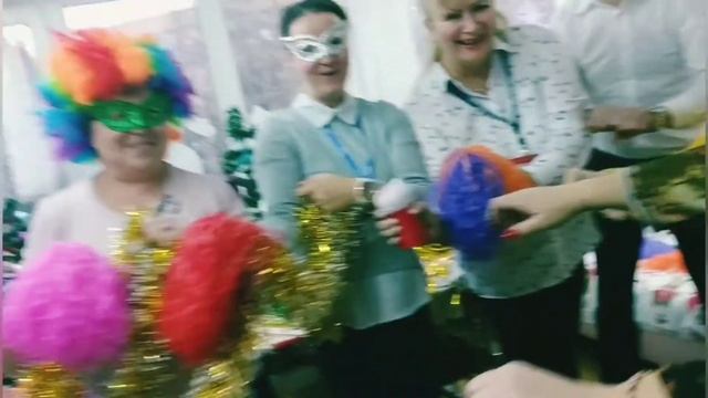 Новый Год в "ЮНЭК" смотреть онлайн