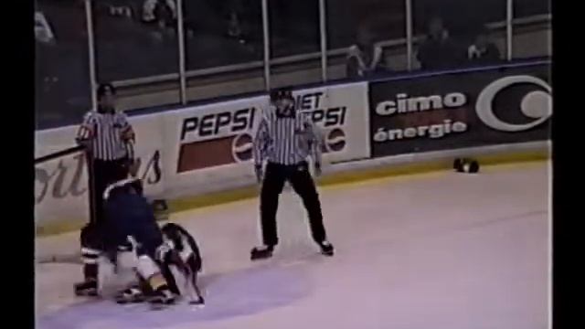 Weston Fader vs. Joey Fetta QMJHL 11/10/96 смотреть онлайн